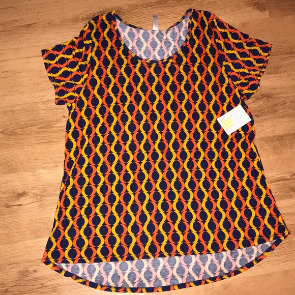 LuLaRoe Classic Tee - Picture 1 of 5